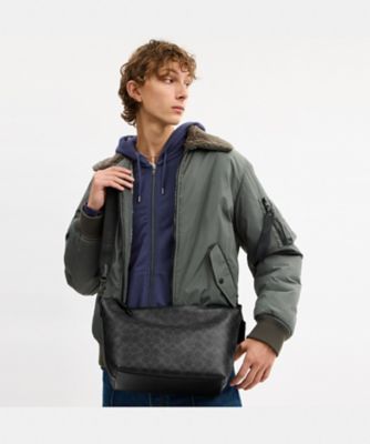 COACH メッセンジャーバッグ　PVCコーティングシグネチャーキャンバス 公式】ケイレブ メッセンジャー バッグ・シグネチャー